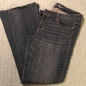 Like new American Eagle sz16 Vintage flare jeans!